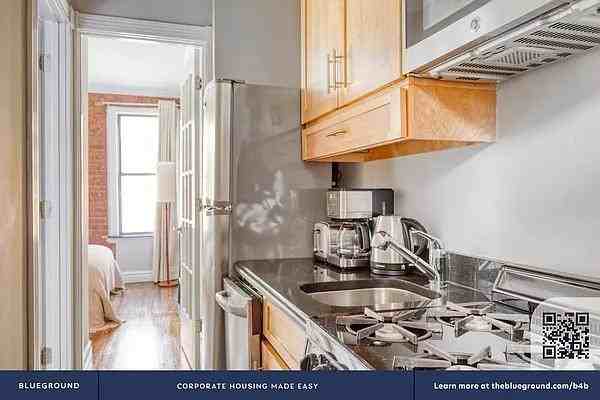 East 13th Street #3A - Photo 5 of 20