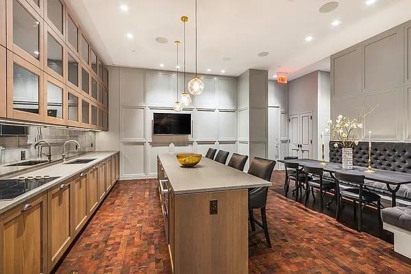 West St #19B - Photo 6 of 8