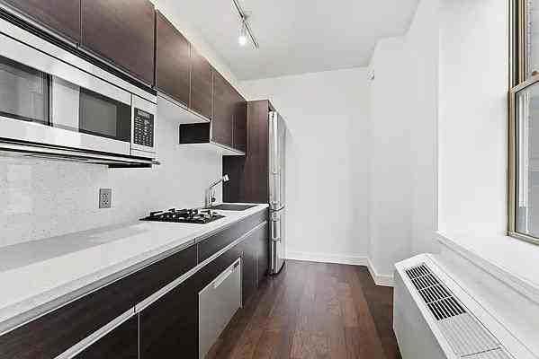 John Street #2701 - Photo 4 of 16