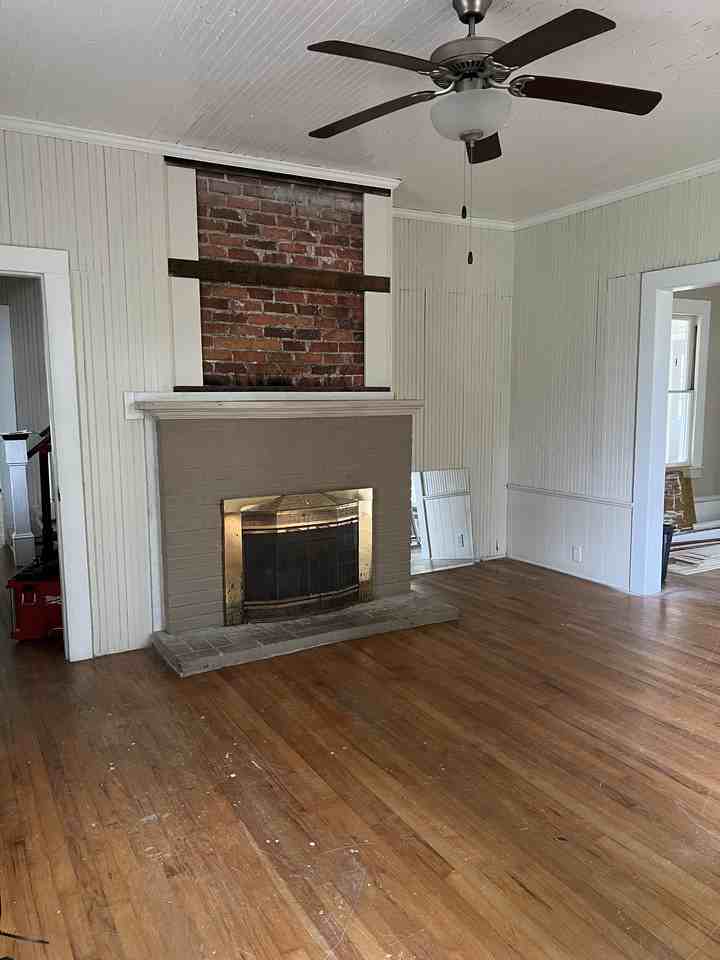 610 Jenkins Ave #1 - Photo 3 of 11