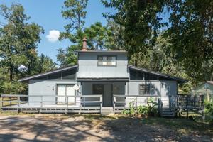 featured image of 1327 Linda Ann Drive #C