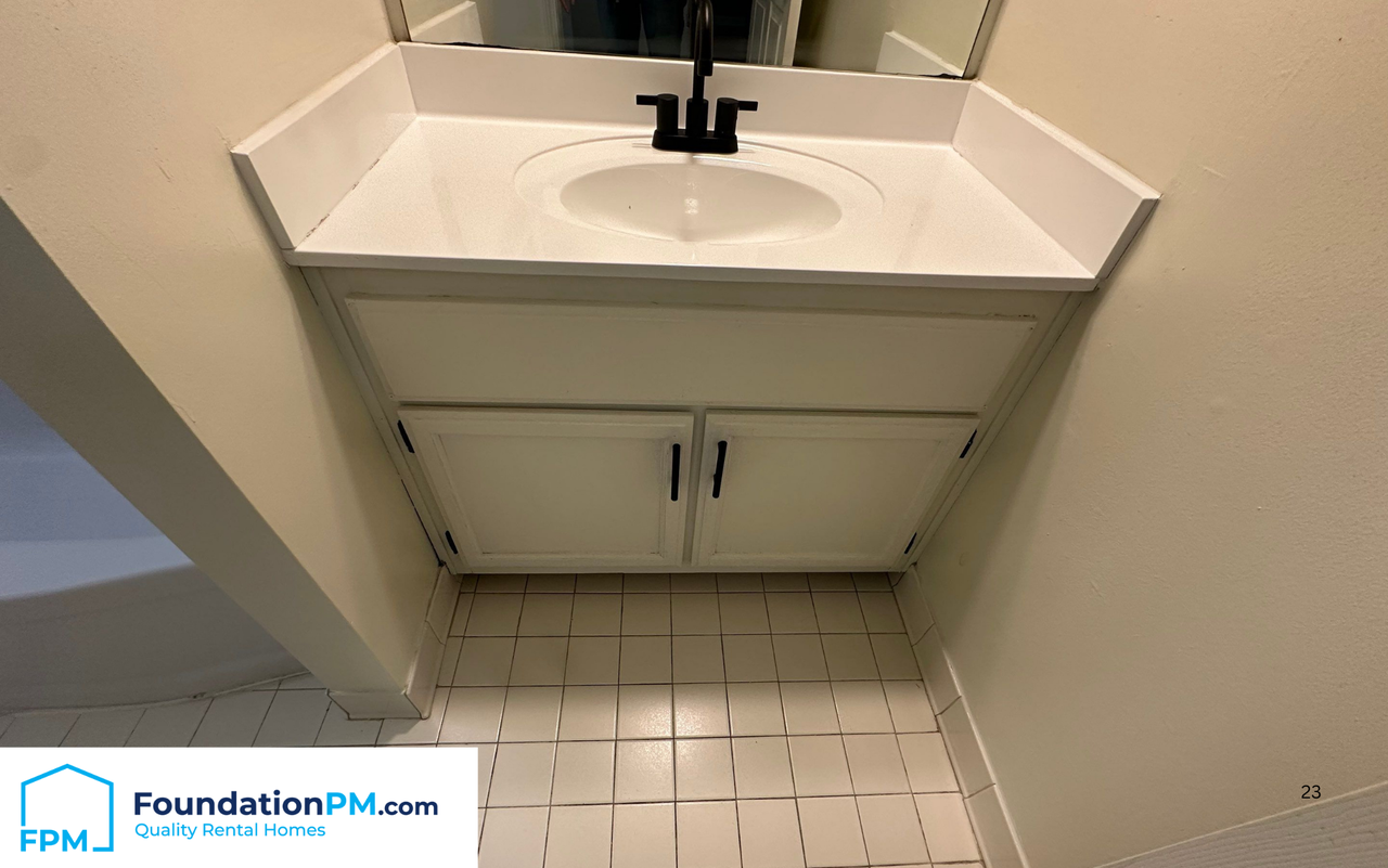 34 N Idlewild St #3 - Photo 6 of 9