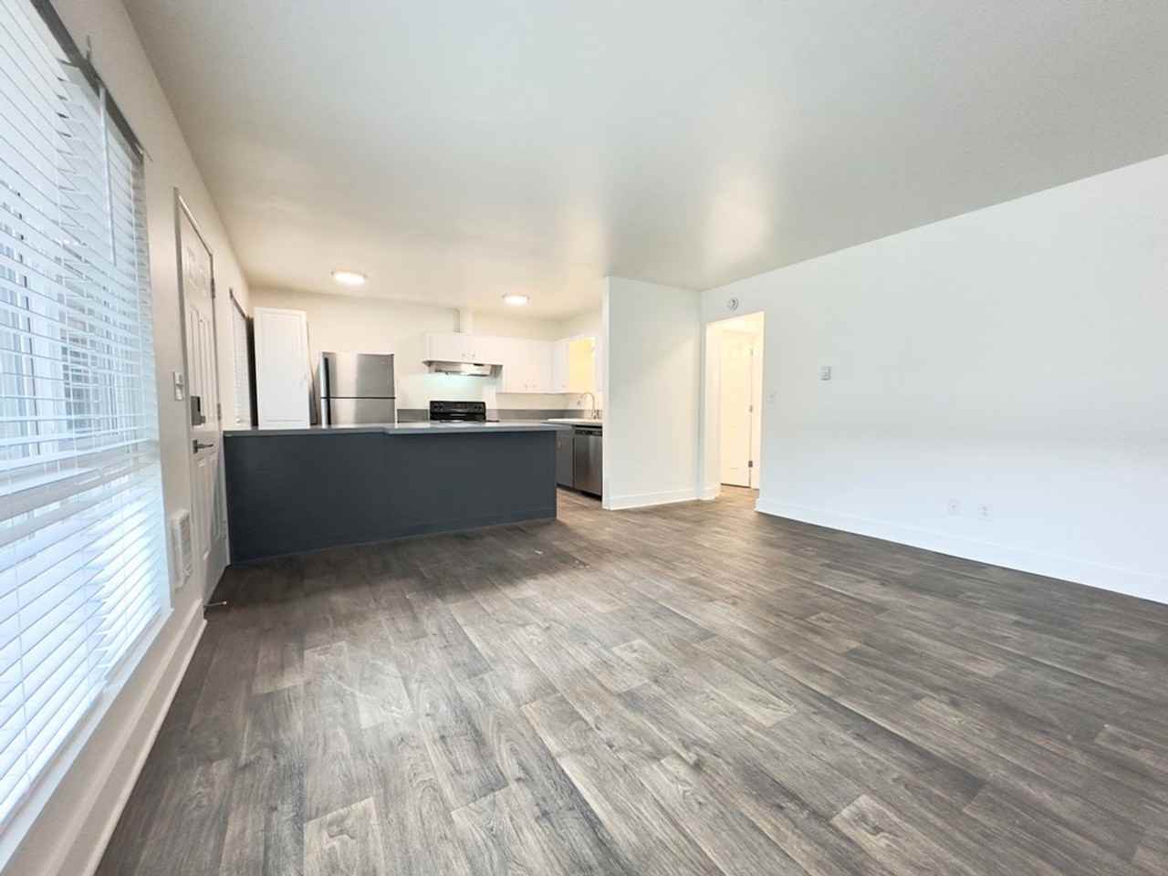 J3 Apartments - Photo 6 of 48