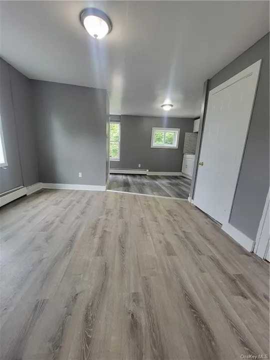 76 N Clinton St Apt 3rd #3rdFL - Photo 5 of 7