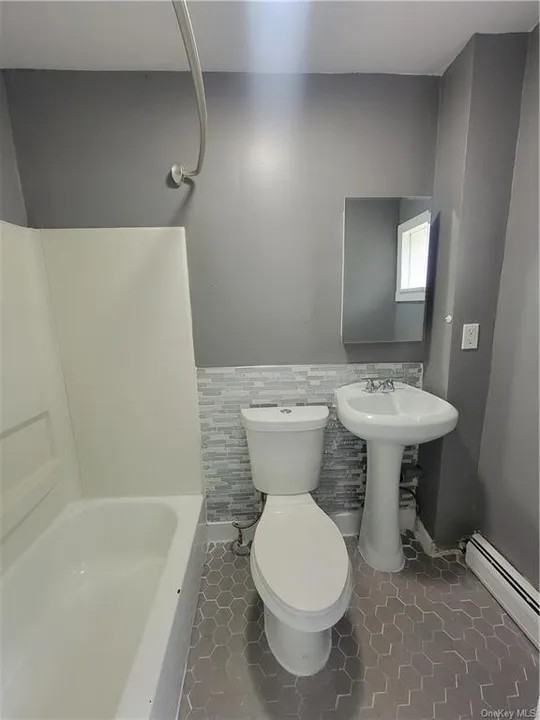 76 N Clinton St Apt 3rd #3rdFL - Photo 6 of 7