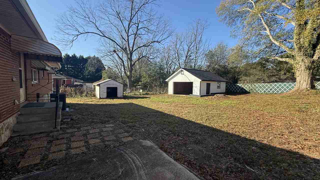 249 Wayne Ave #1 - Photo 6 of 22