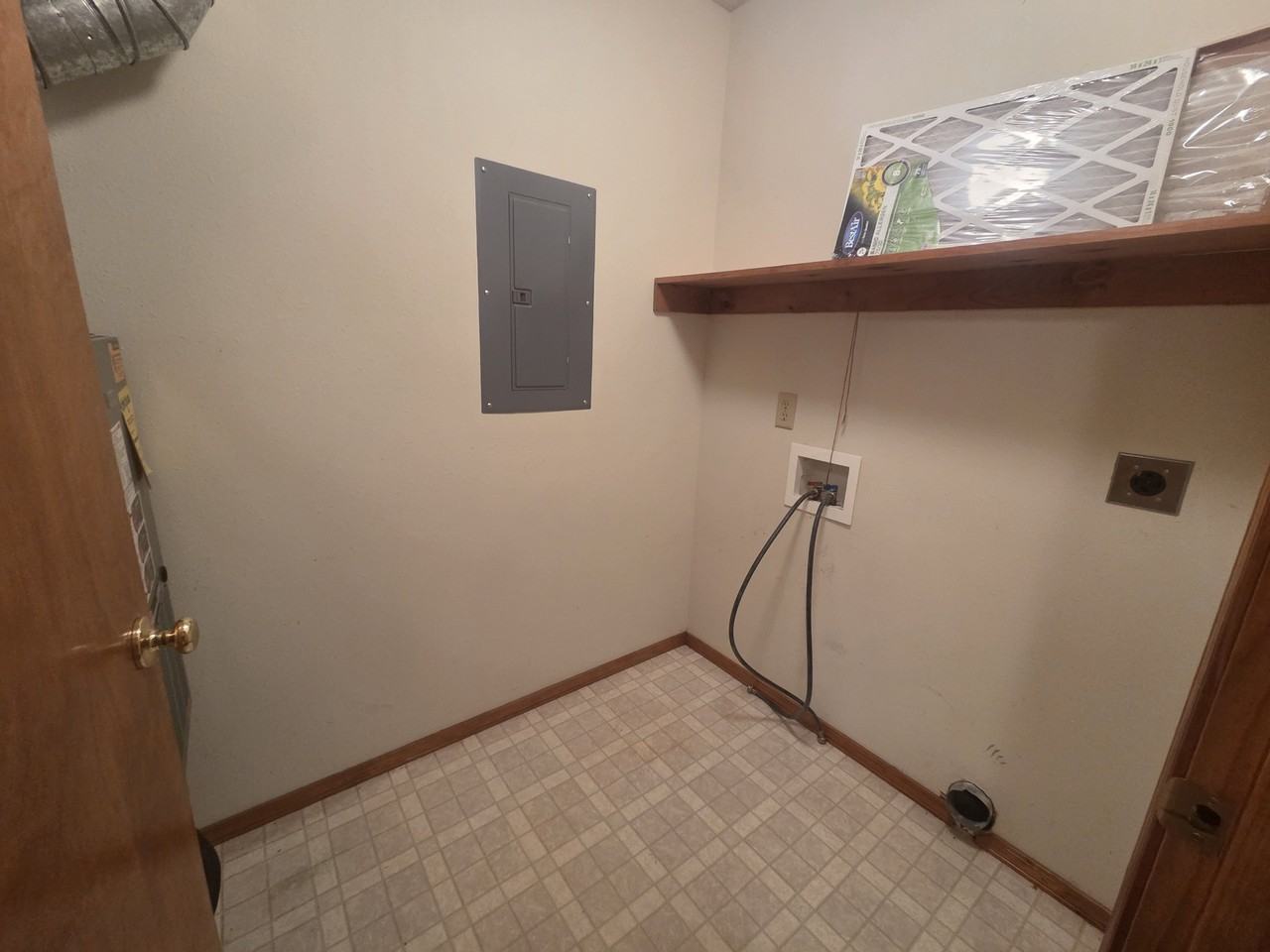 2060 East Belmont Street #1 - Photo 6 of 11