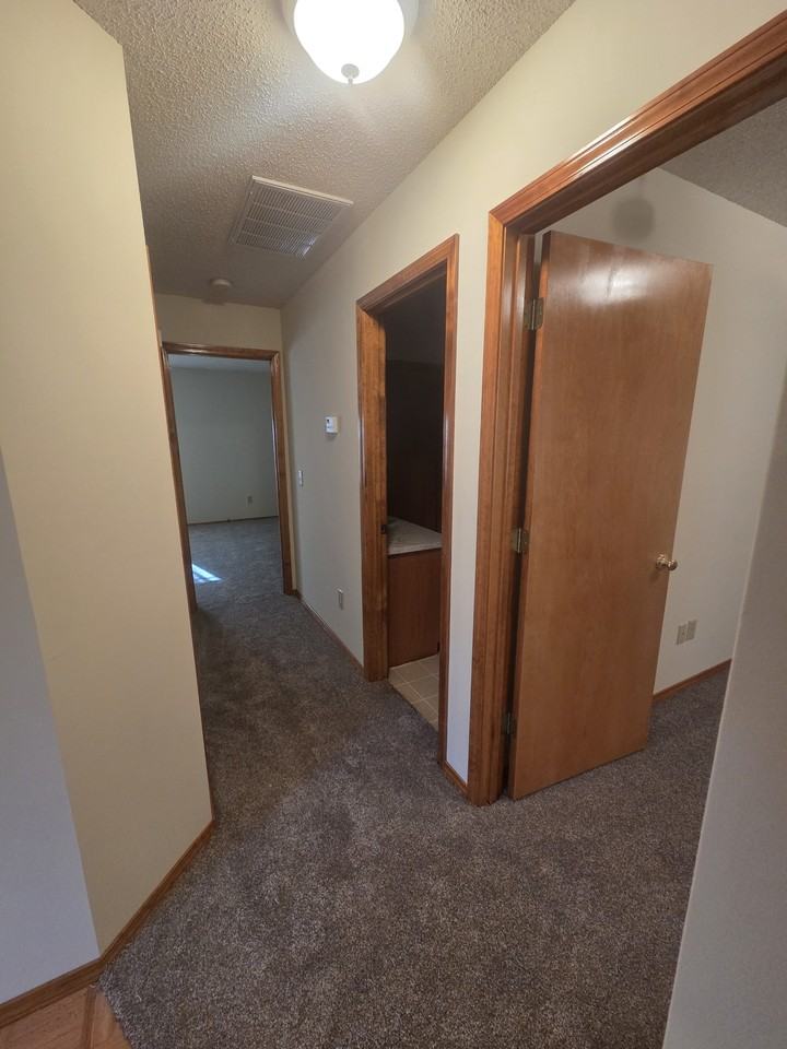 2060 East Belmont Street #1 - Photo 7 of 11