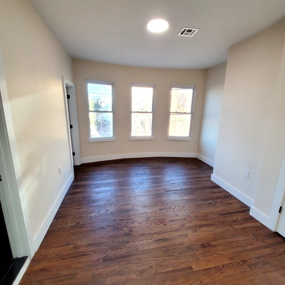 165 Danforth Avenue #3 - Photo 3 of 11