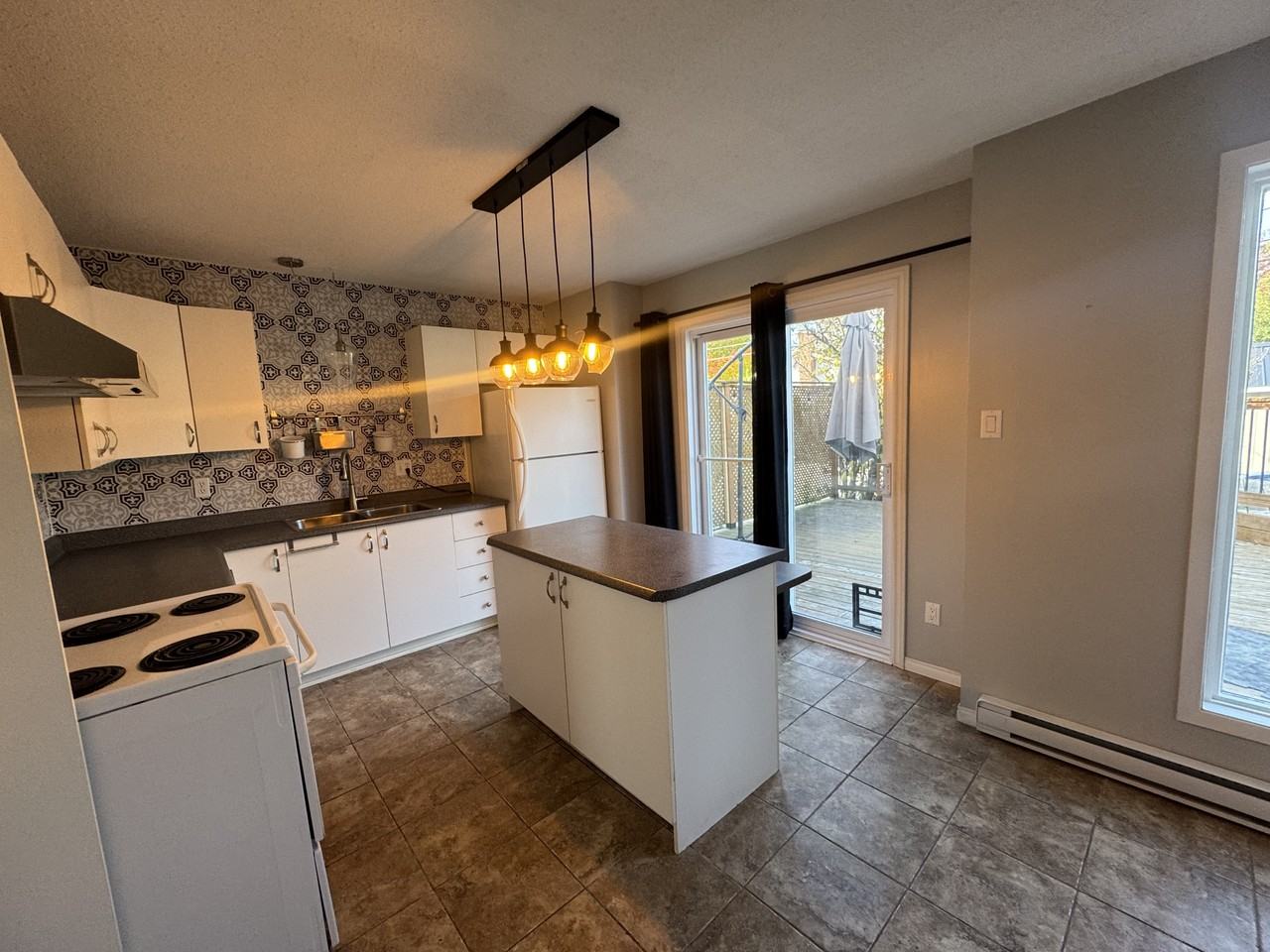 1683 Rue Joannette #1 - Photo 7 of 20