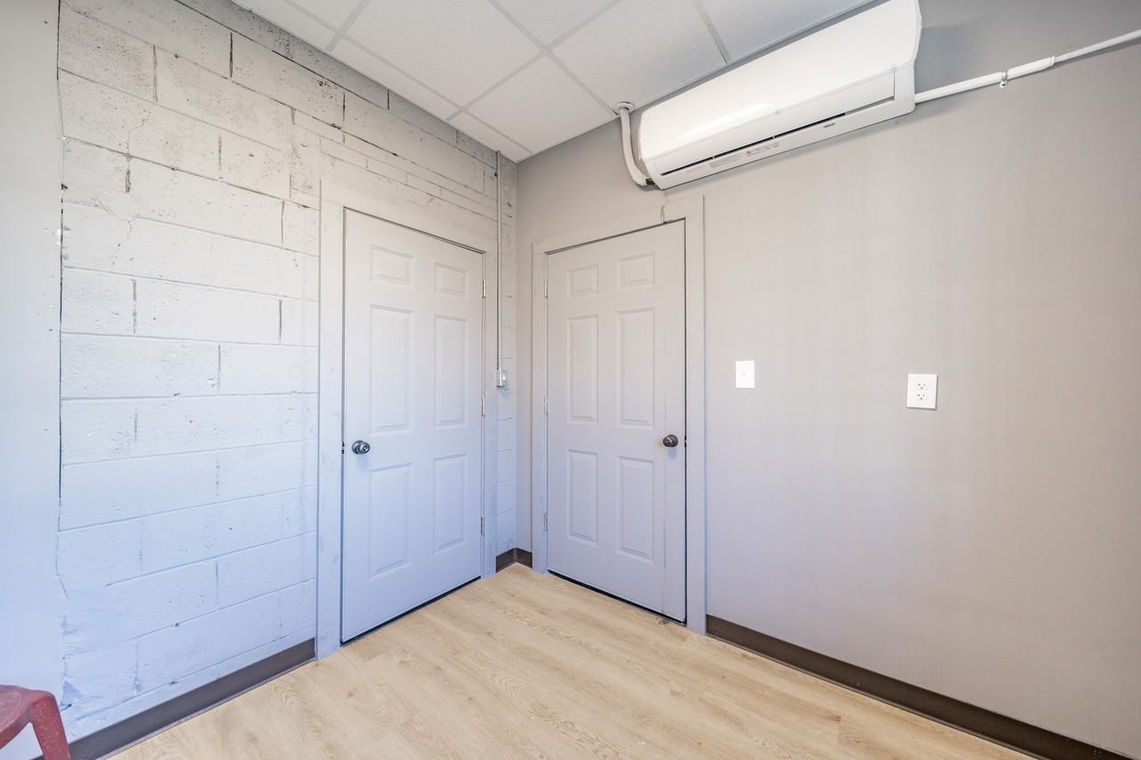 2043 E Minnesota St #2043 - Photo 7 of 15