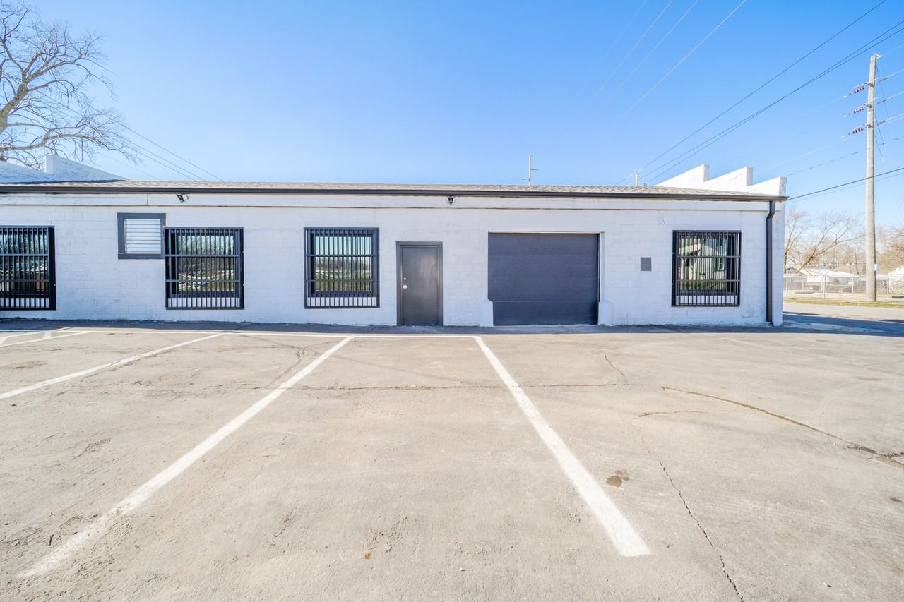 2045 E Minnesota St #2045 - Photo 2 of 16