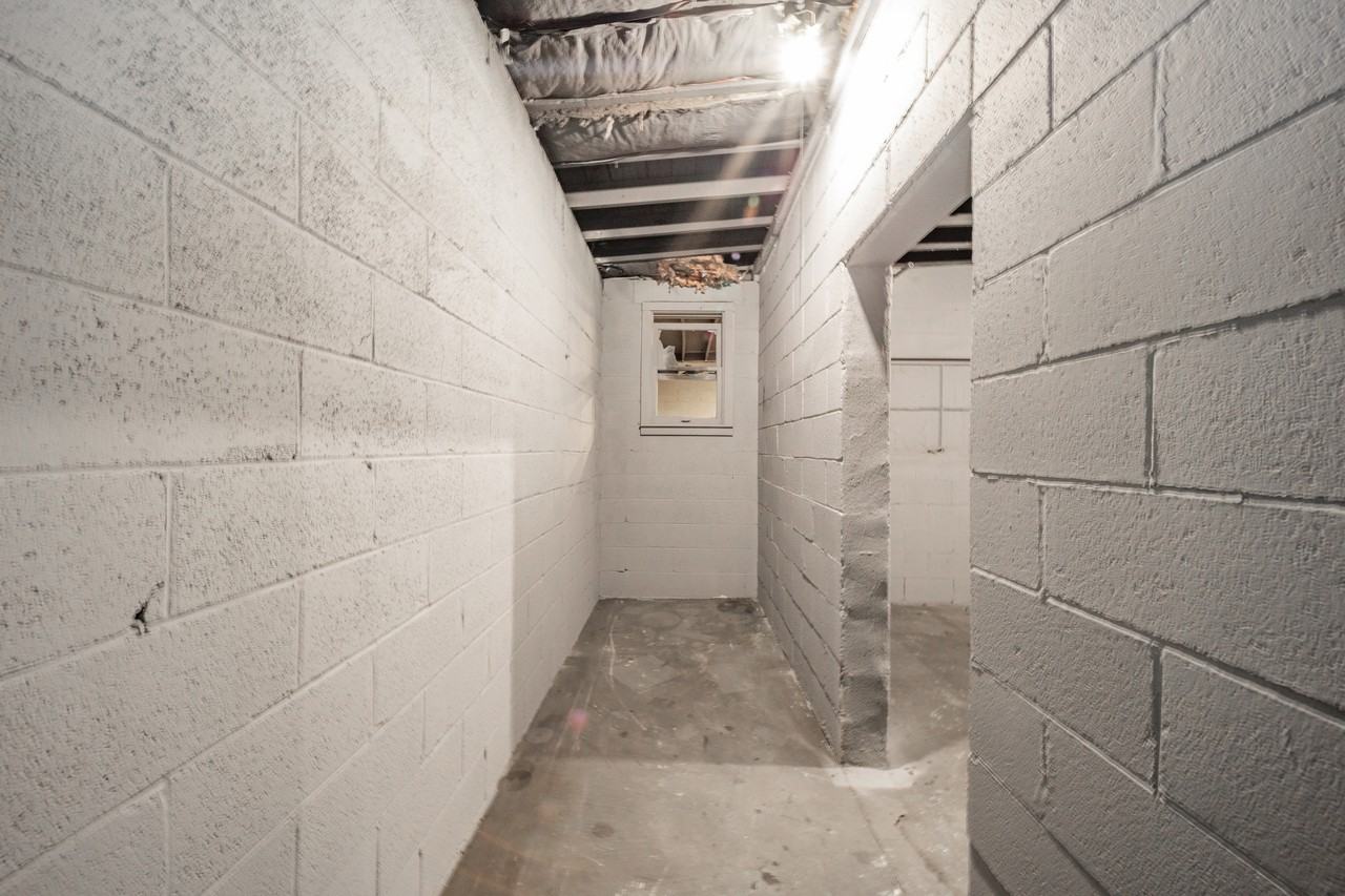 2045 E Minnesota St #2045 - Photo 5 of 16