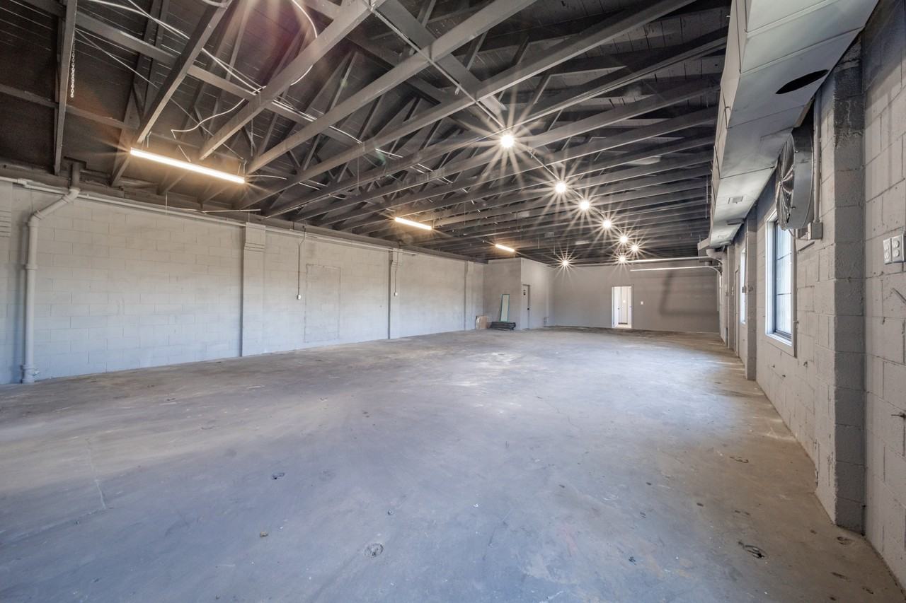 2045 E Minnesota St #2045 - Photo 7 of 16