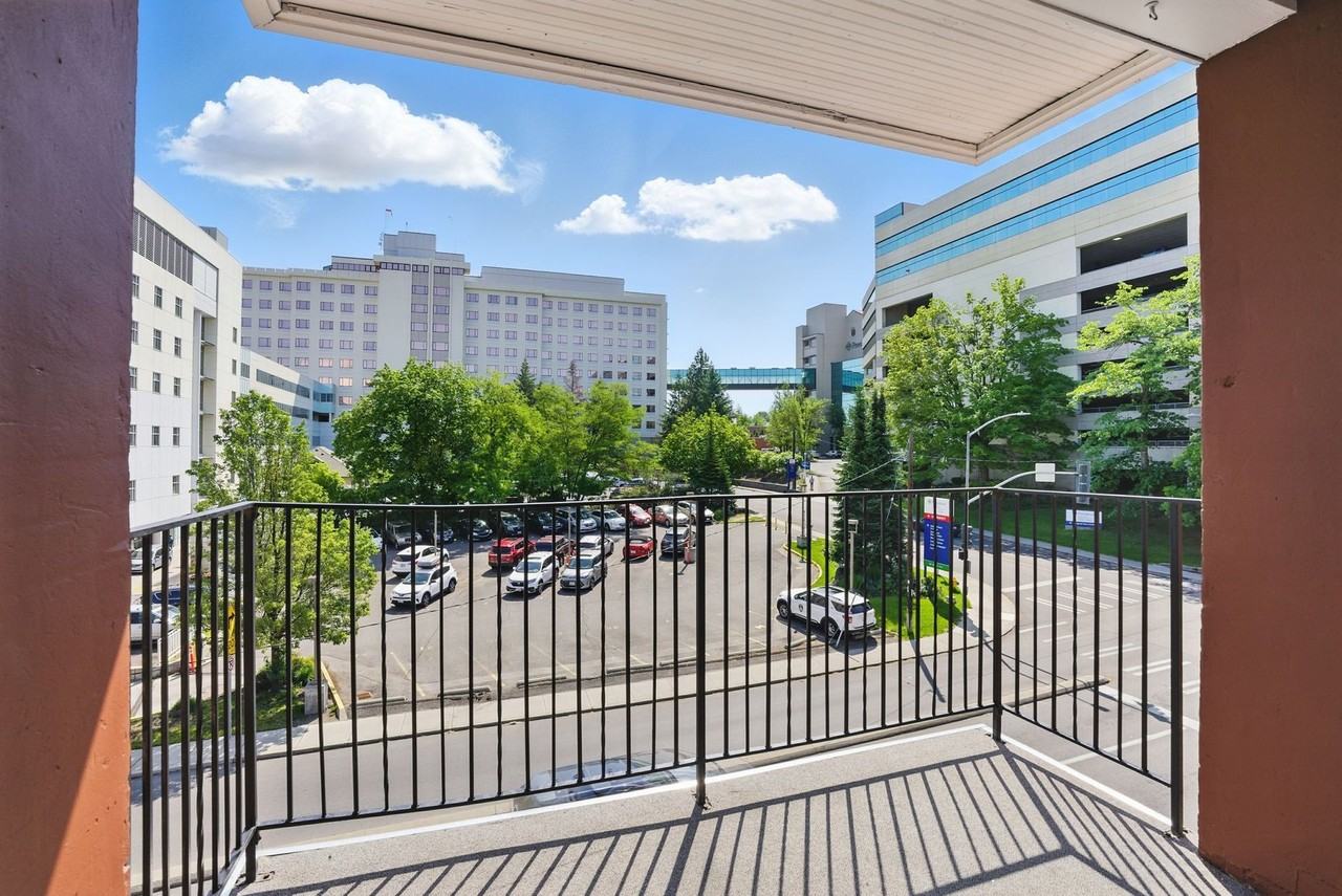 Cambridge Court Apartments - Photo 7 of 48