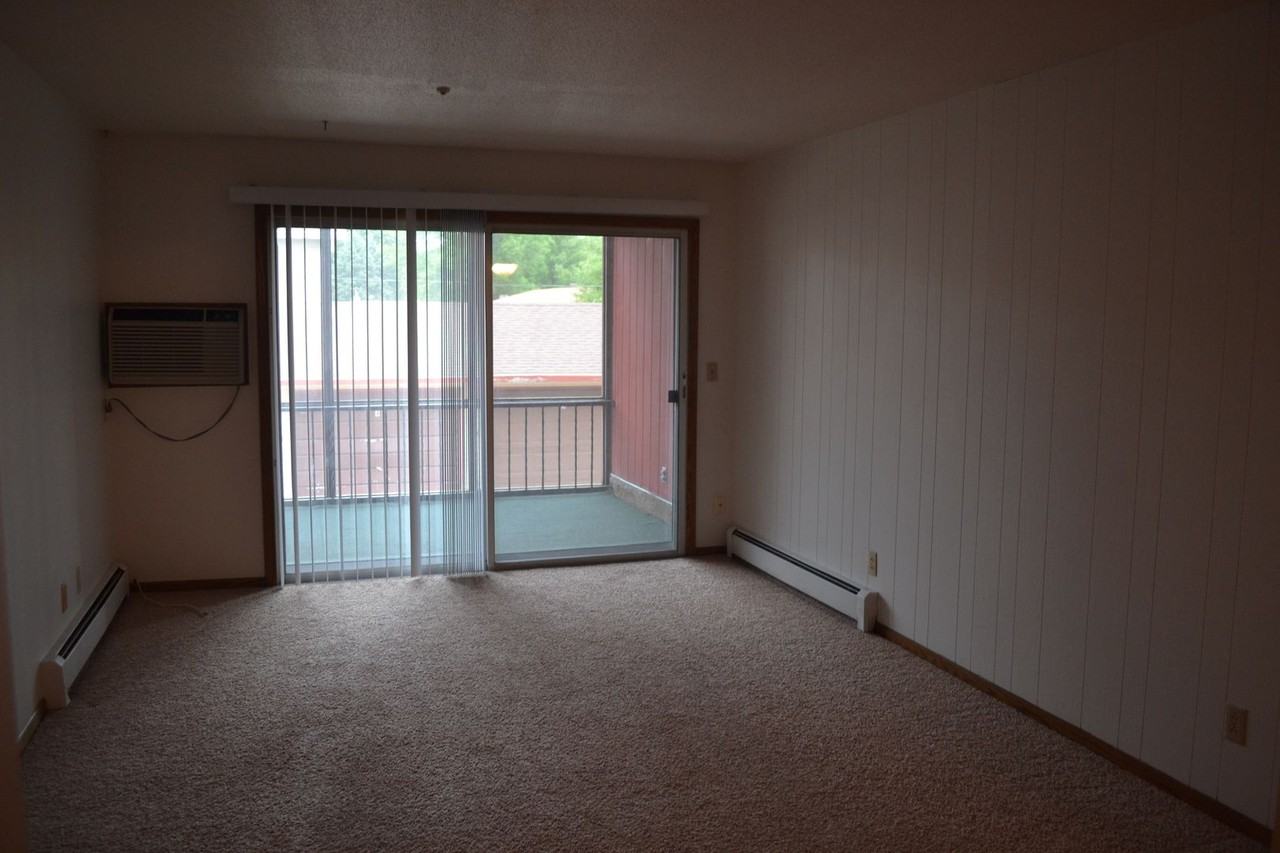 2610 11th St S - Photo 6 of 14