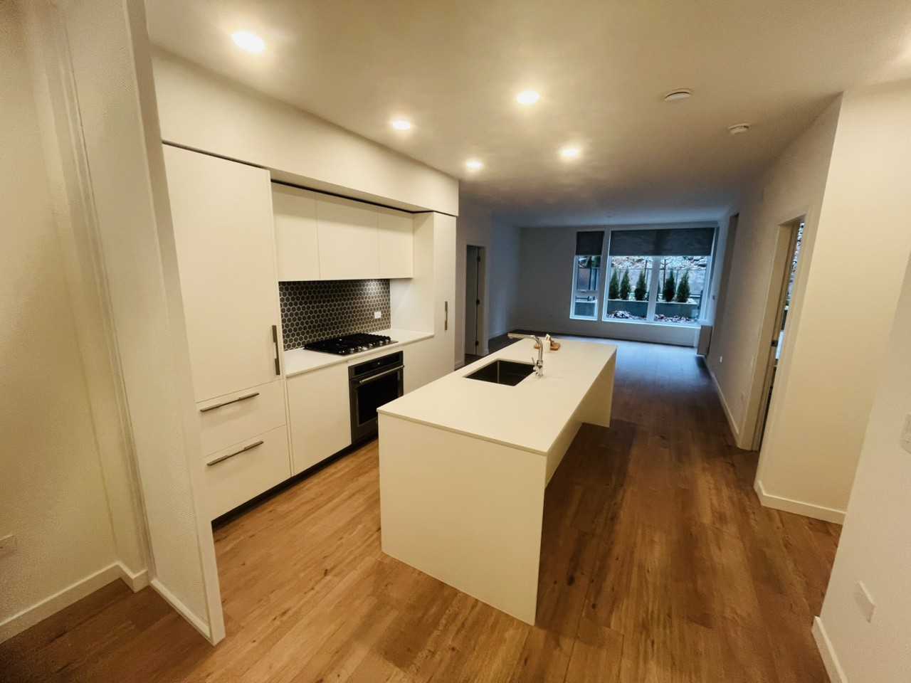 1504 Scott Cres #210 - Photo 7 of 16