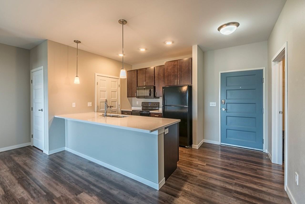 Encore - Photo 5 of 50