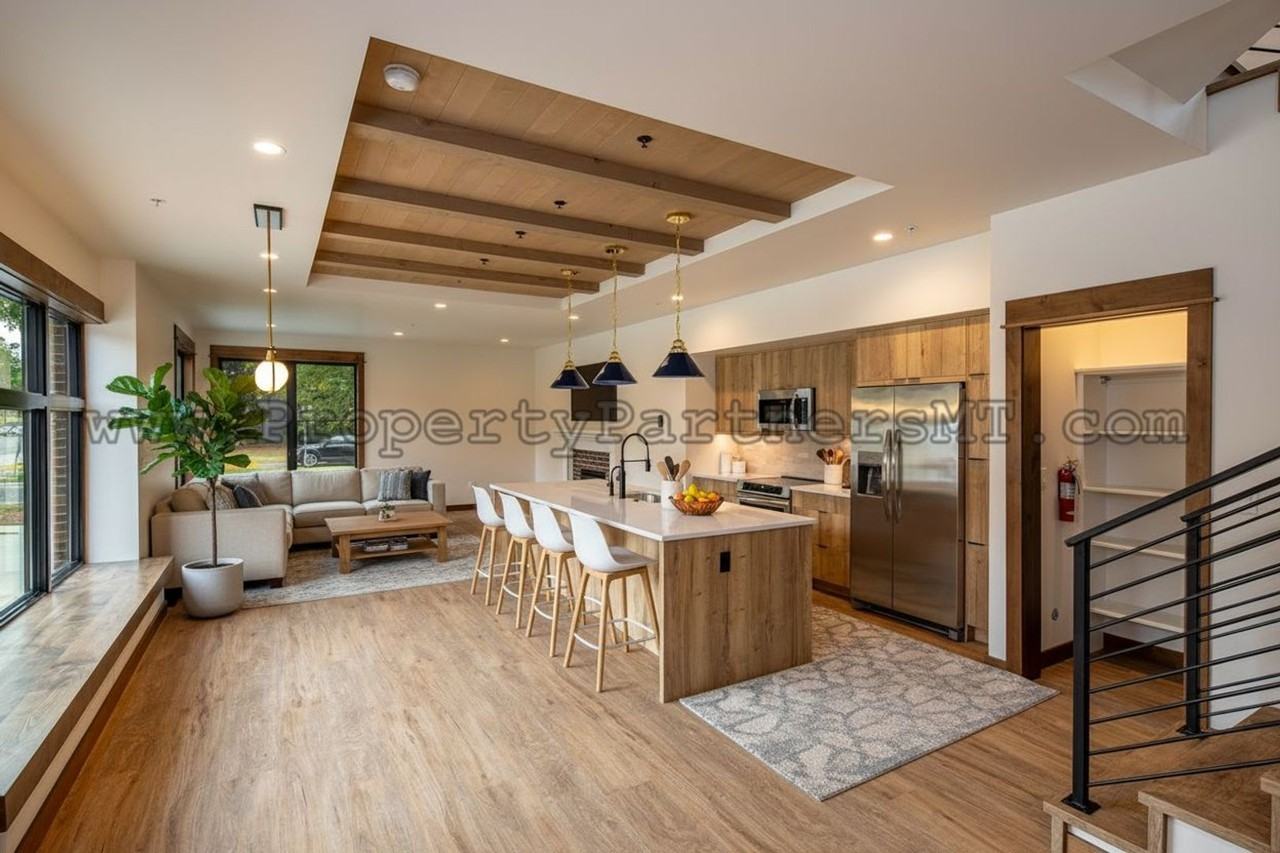 BRAND NEW luxury 4 bedroom unit right off campus! - Photo 3 of 35