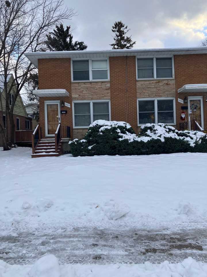 1085 Exmouth Street - Photo 2 of 14