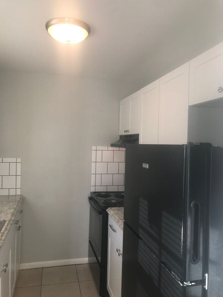 575 13th Place - Photo 6 of 17