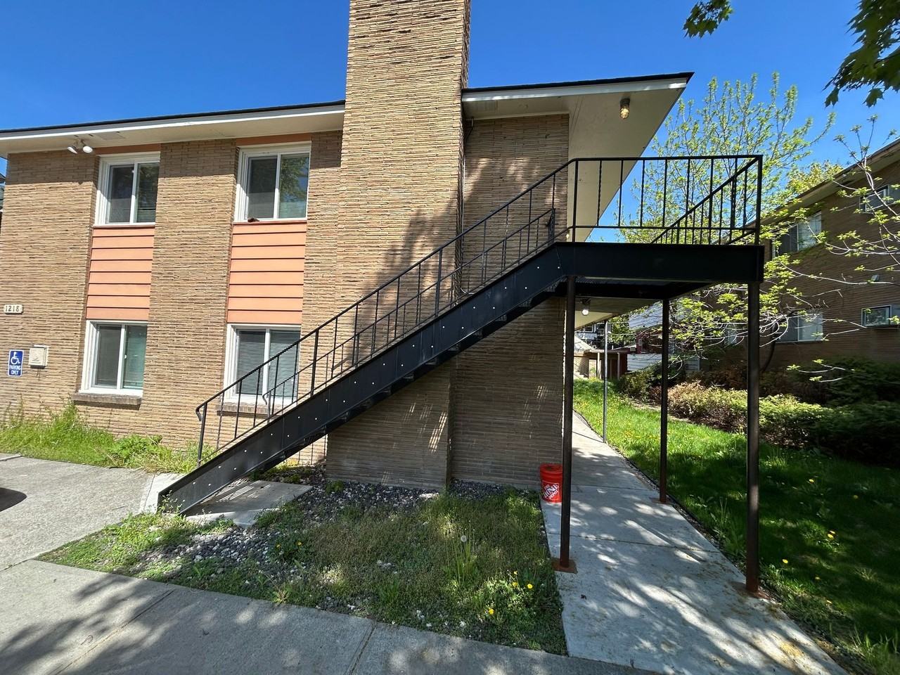 1218 West 10th Avenue - Photo 3 of 7