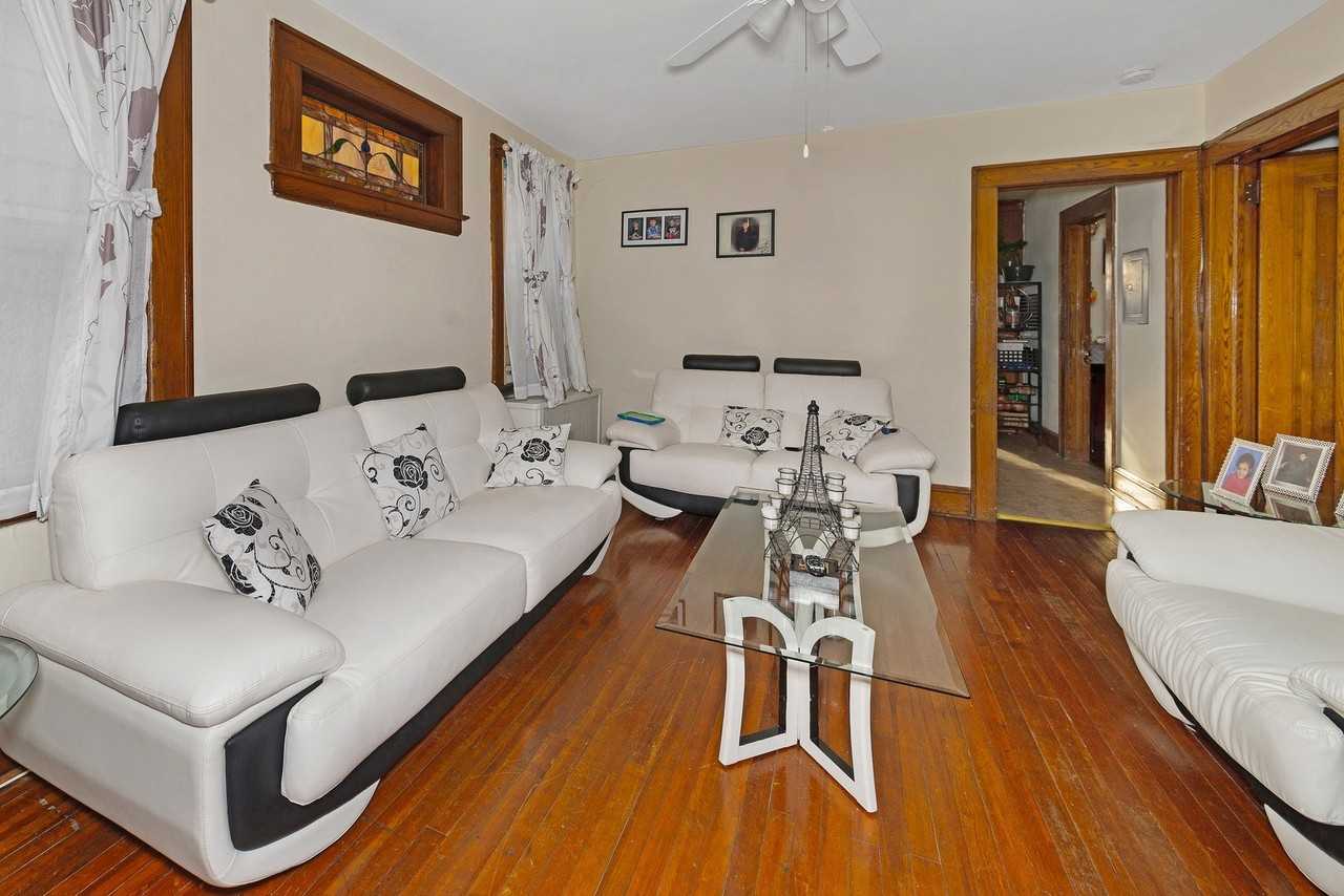 35 McKinley - Photo 3 of 20