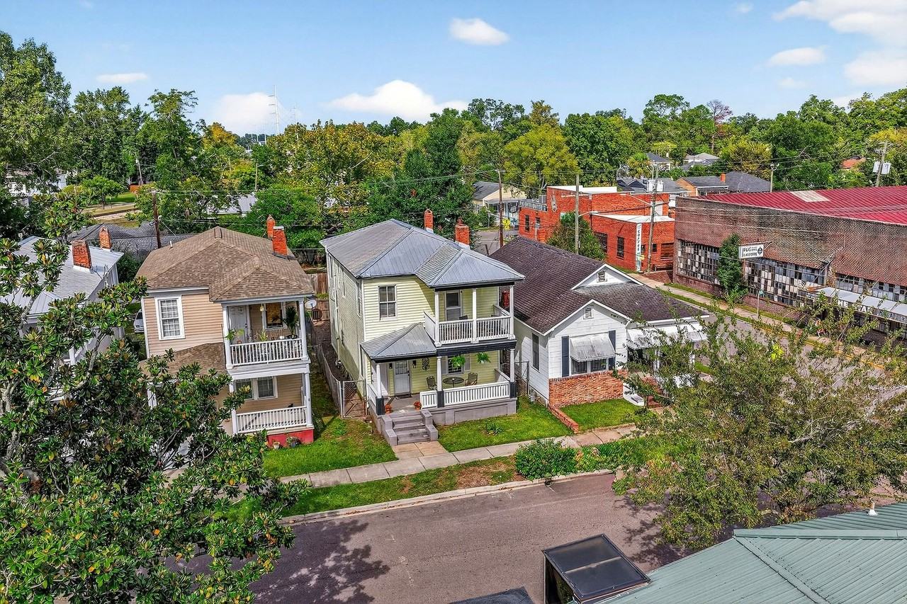 530 East 35th Street #B - Photo 2 of 40