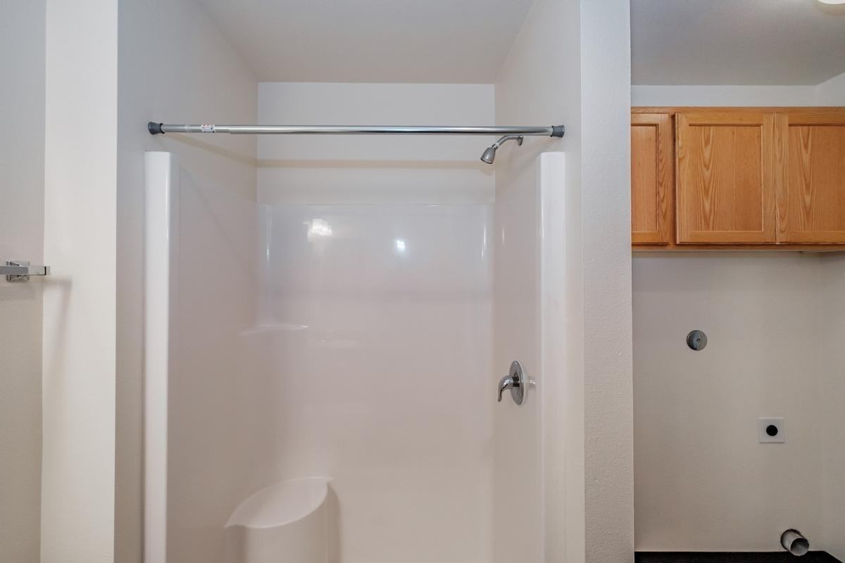 317 30th Street - Photo 7 of 36