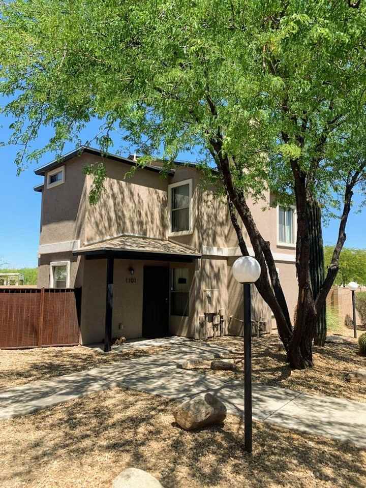 Rincalina on Speedway Townhomes - Photo 2 of 42