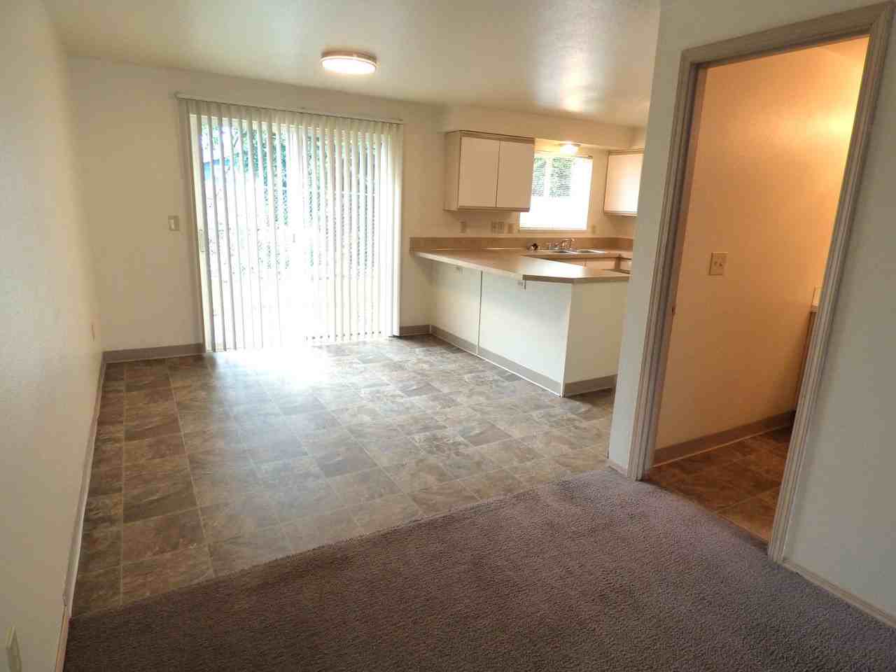 Parkview Manor Apartments - Photo 2 of 31