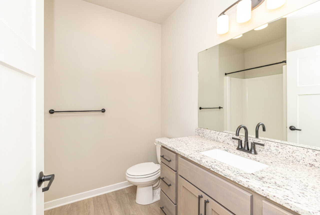 1211 Riesch Road - Photo 5 of 18