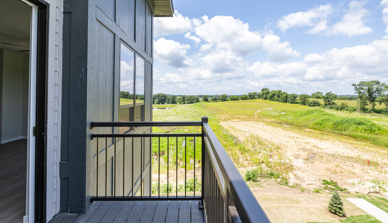 1211 Riesch Road - Photo 6 of 18