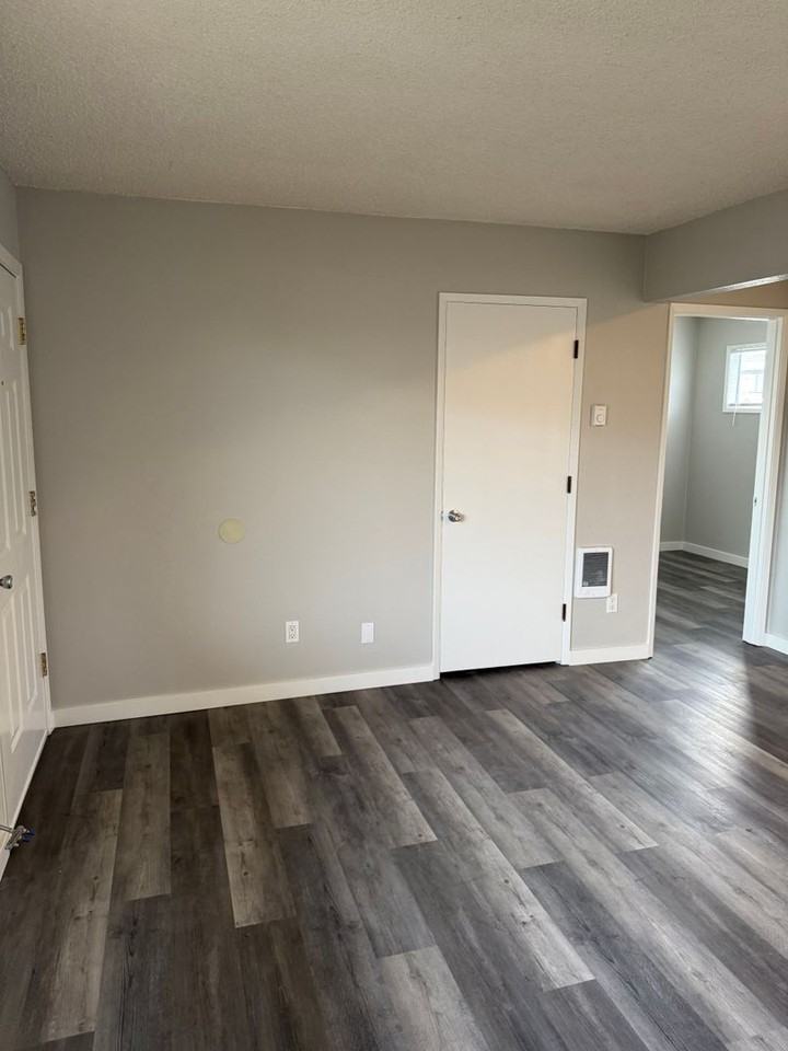 P117 - Gardenside Apartments - Photo 3 of 21