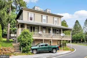 featured image of 501 Rugby Road