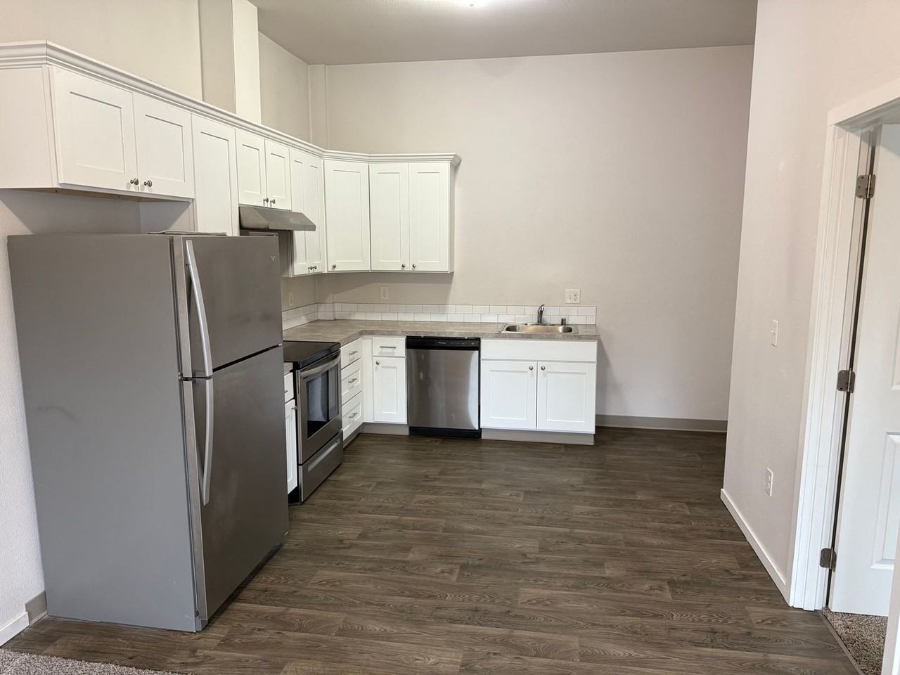 LBW - 1101 Pacific Ave N - Photo 5 of 22