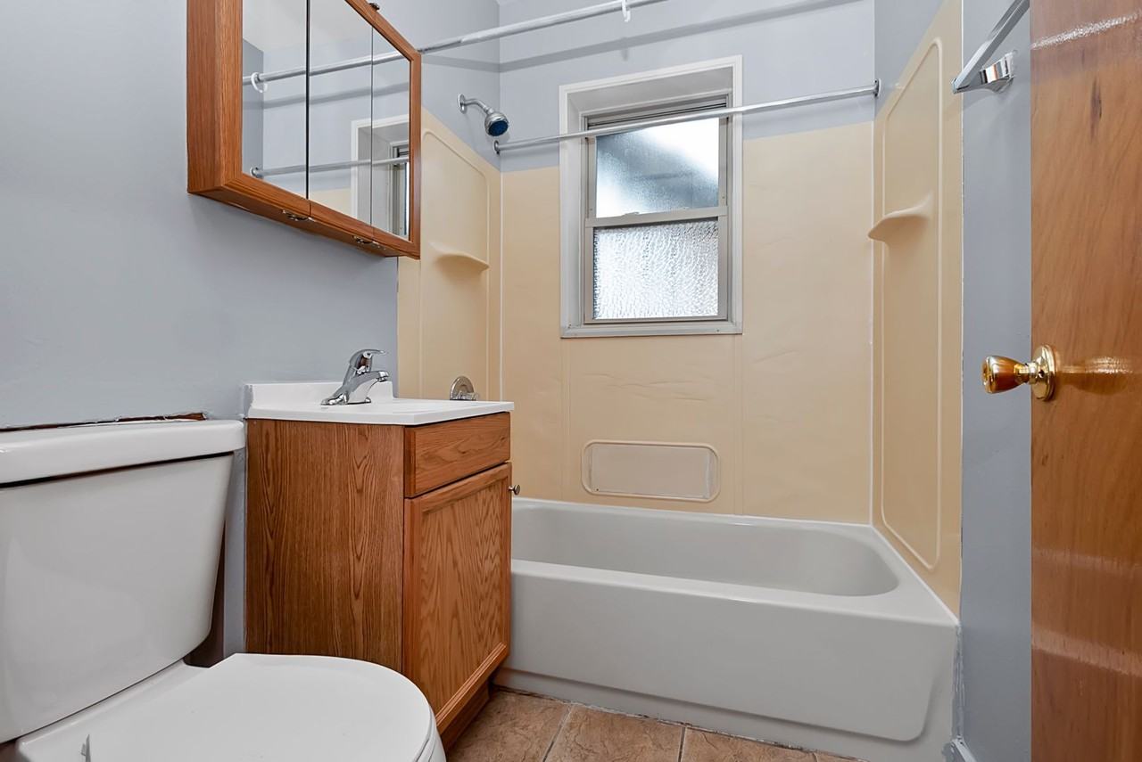 58th/Trumbull - Photo 7 of 7