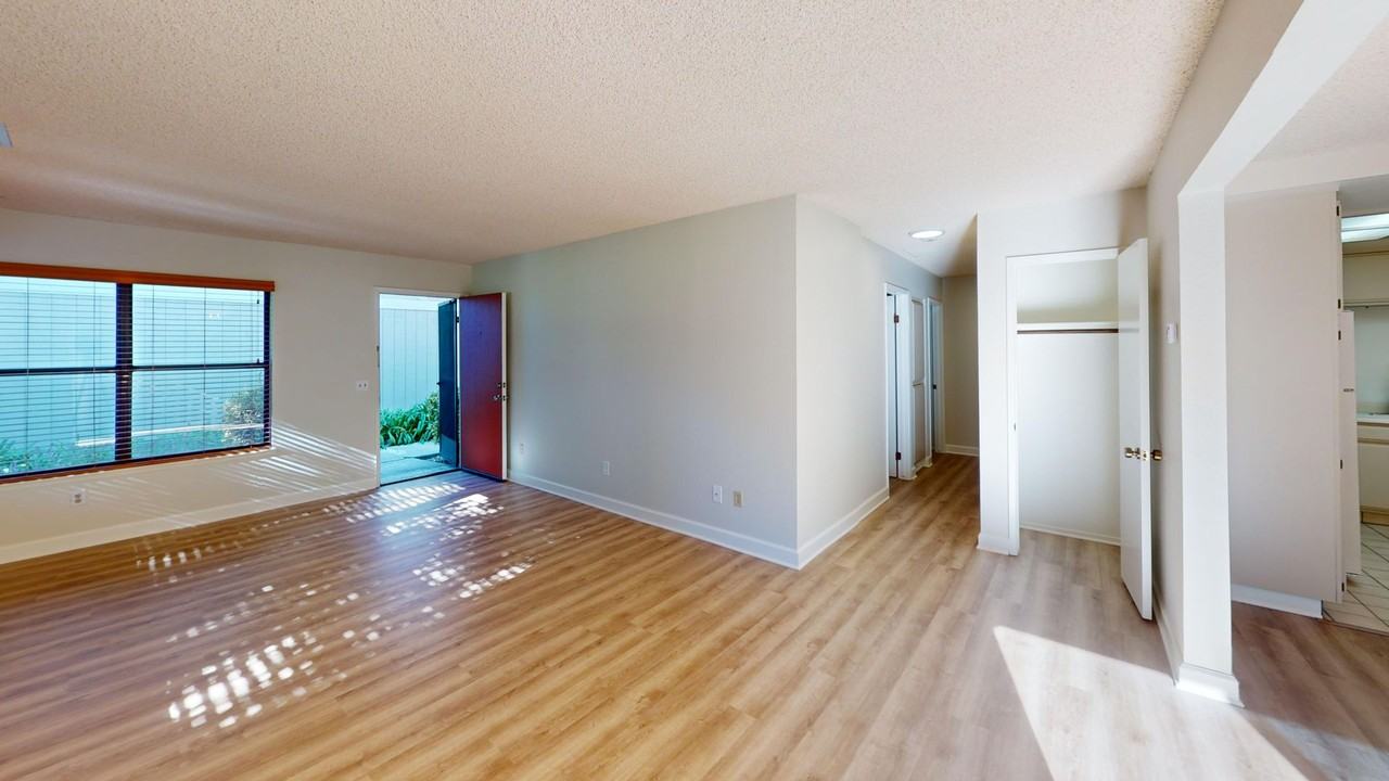 2250 King Court #13 - Photo 6 of 18