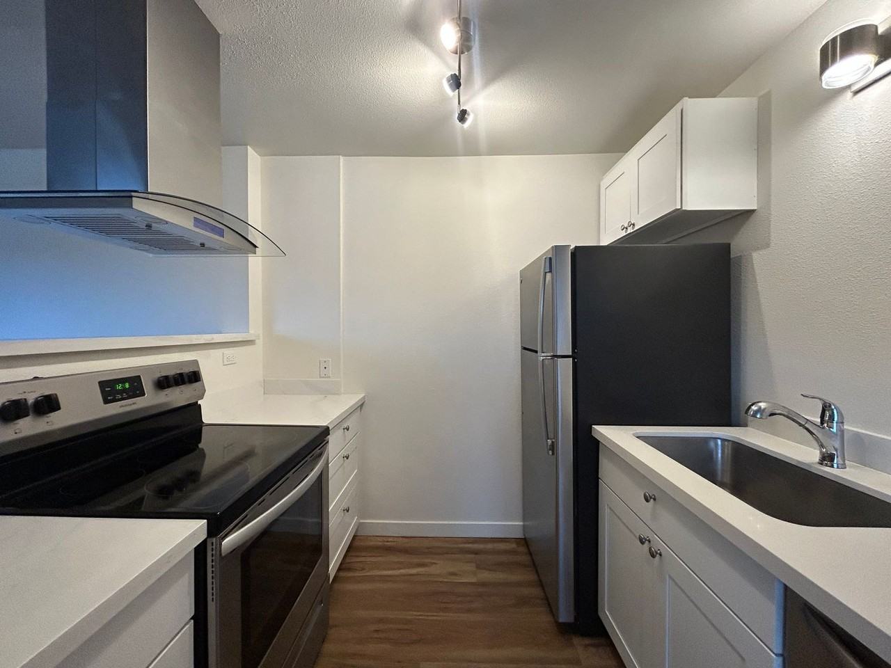 8220 169th Avenue Northeast #B4 - Photo 3 of 14