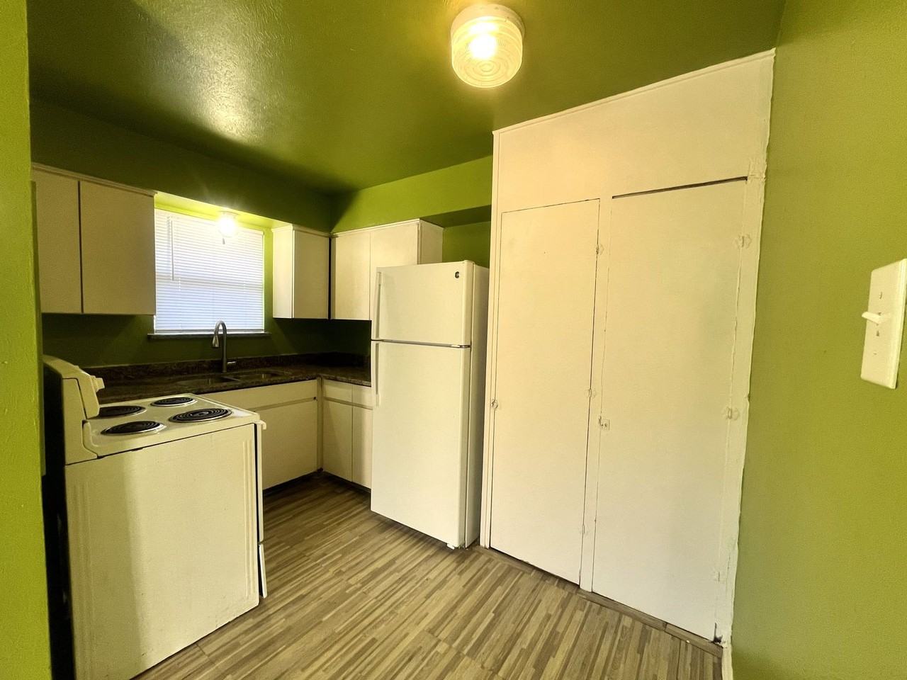 Pleasun Apartments at  Pleasant - Photo 4 of 29