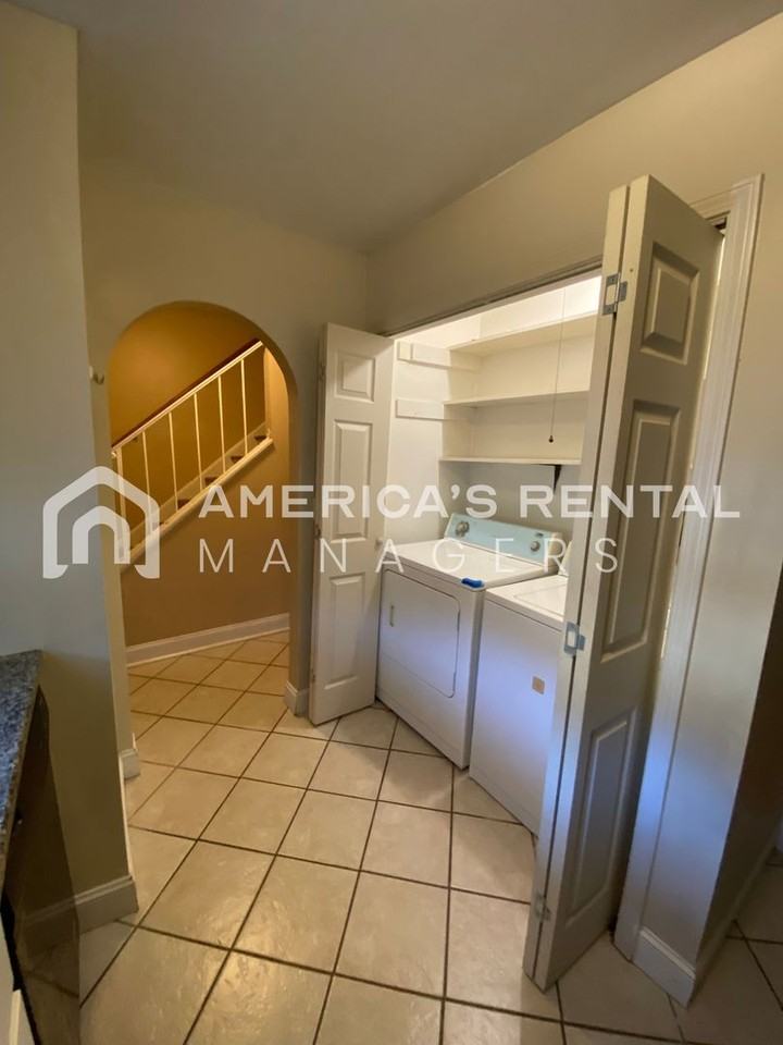 903 Cedar Crest Dr - Photo 5 of 22