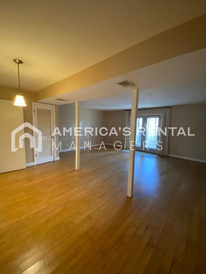 903 Cedar Crest Dr - Photo 6 of 22