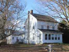 featured image of 138 Davis Road