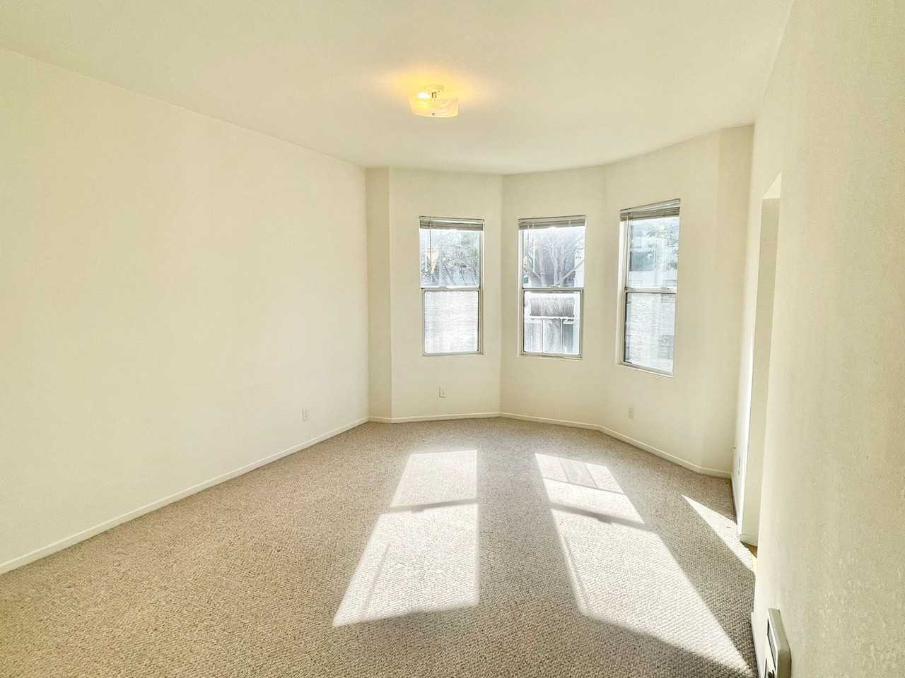 700 Laguna St #103