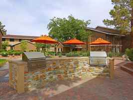 featured image of 525 Harris St