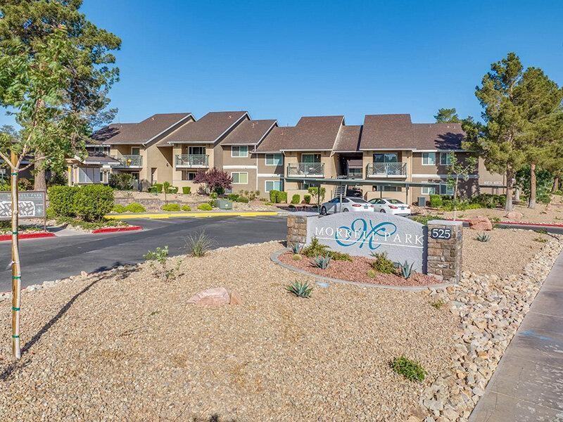 525 Harris St - Photo 3 of 29