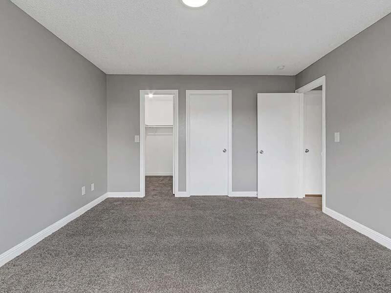 5425 E Tropicana Ave - Photo 2 of 28