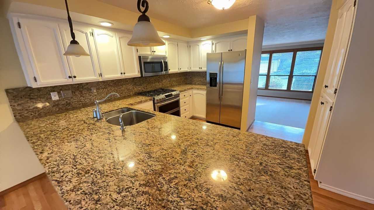 1375 Tiburon Ct Se - Photo 3 of 46