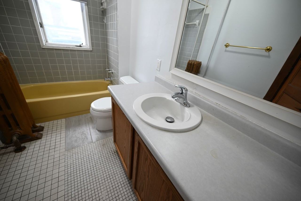 405-407 W Main St - Duplex - Photo 6 of 50