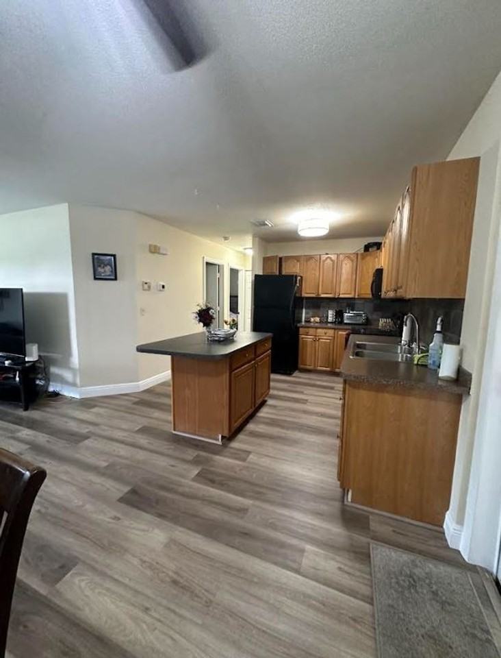 1651 Southeast Cascella Court - Photo 7 of 11